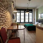 Close-central - Great Location -kosciuszki Апартаменты Вроцлав